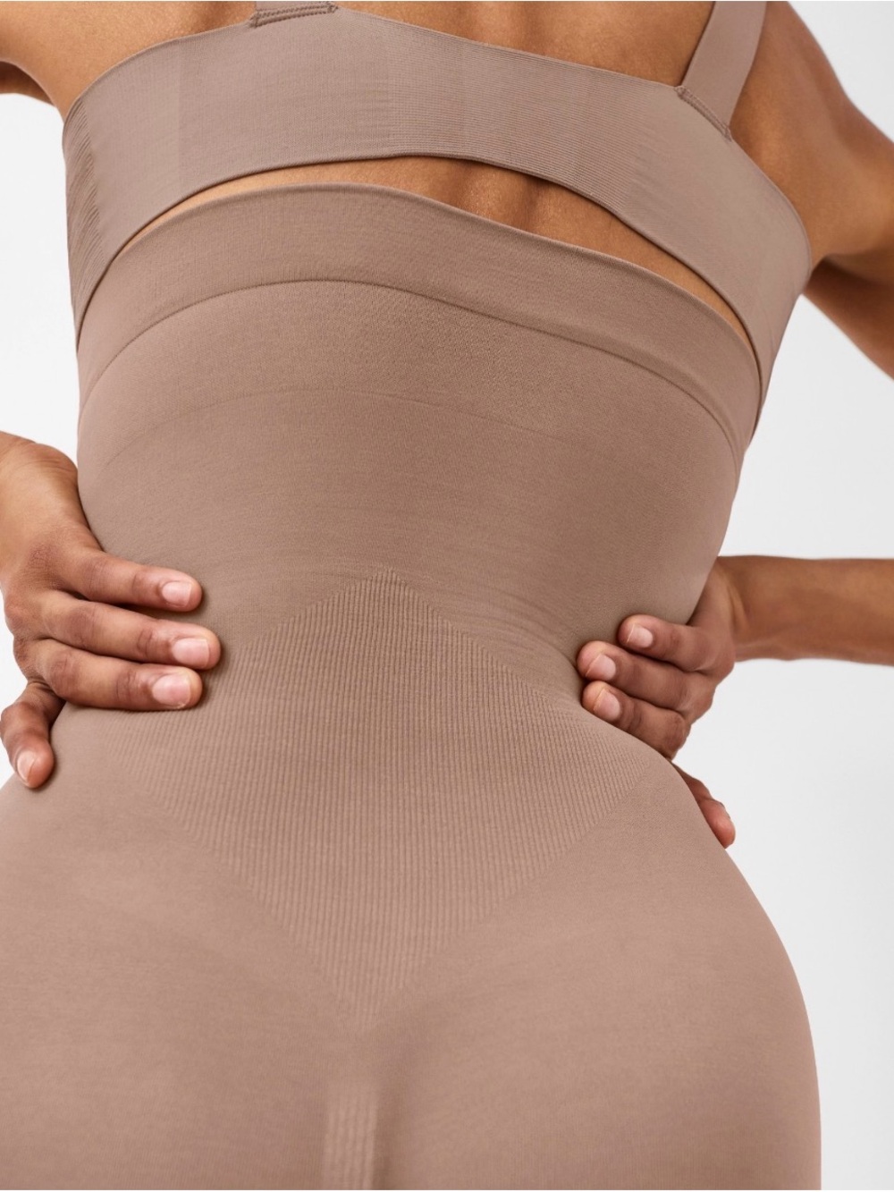 SPANX Seamless High-Waist Sculpting Bodysuit in Taupe size D